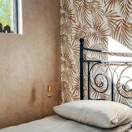Bed & Breakfast Elysian Fields - Tiny House 'evergreen' Sadu